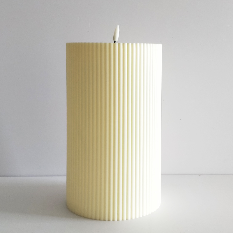 Large  Waterproof plastic fluted Led candle 15x25cm with remote