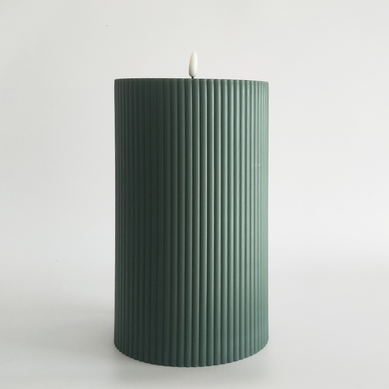 Large  Waterproof plastic fluted Led candle 15x25cm with remote